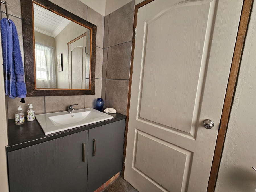 3 Bedroom Property for Sale in Stilbaai Wes Western Cape